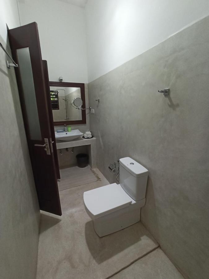 Butterfly Jewel Bed & Breakfast Unawatuna Ngoại thất bức ảnh