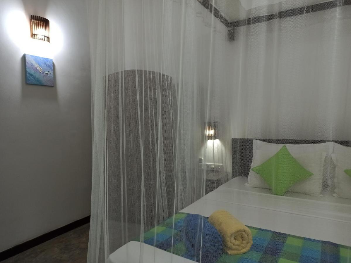 Butterfly Jewel Bed & Breakfast Unawatuna Ngoại thất bức ảnh