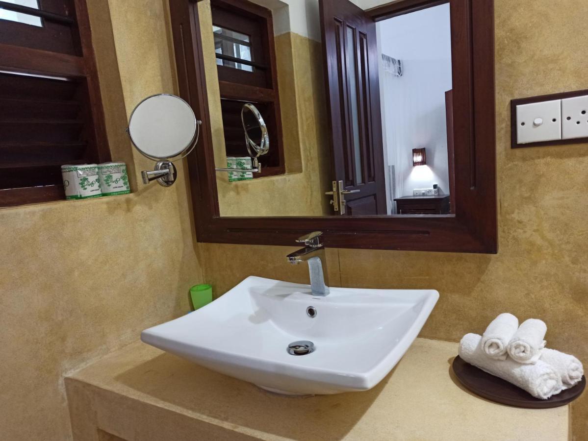 Butterfly Jewel Bed & Breakfast Unawatuna Ngoại thất bức ảnh