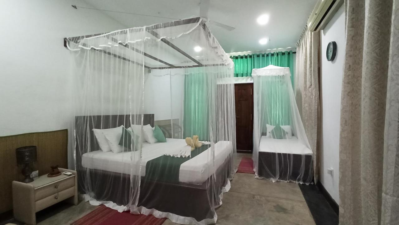 Butterfly Jewel Bed & Breakfast Unawatuna Ngoại thất bức ảnh