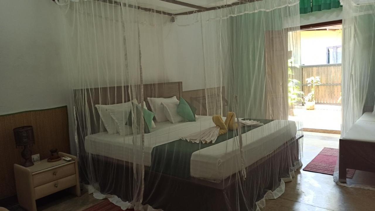 Butterfly Jewel Bed & Breakfast Unawatuna Ngoại thất bức ảnh