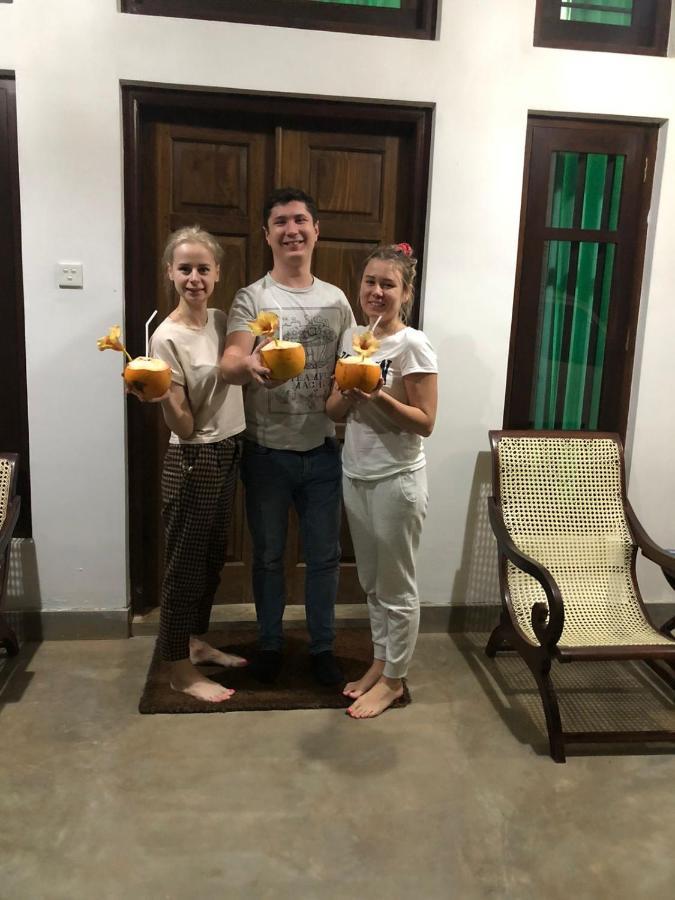 Butterfly Jewel Bed & Breakfast Unawatuna Phòng bức ảnh