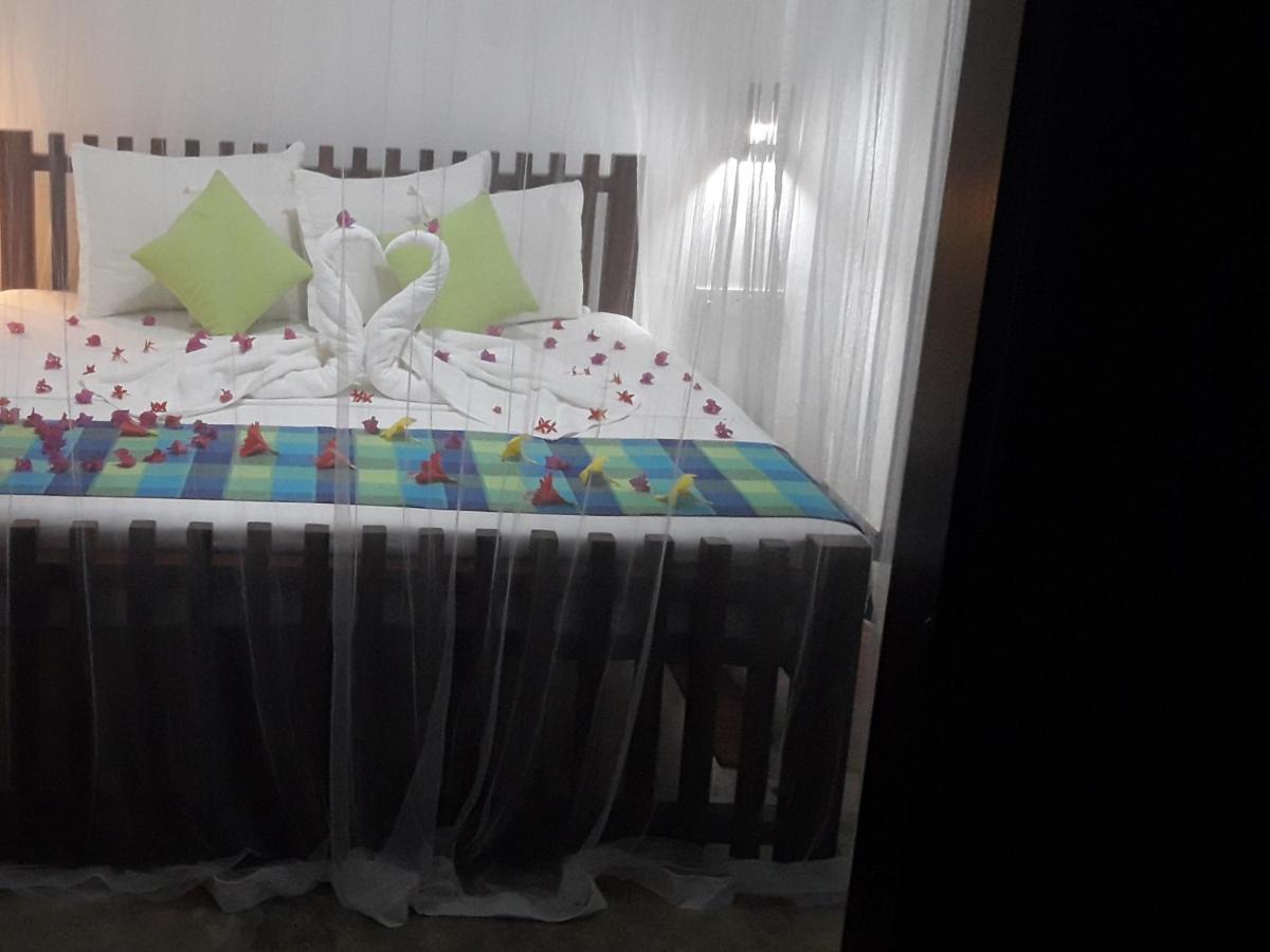 Butterfly Jewel Bed & Breakfast Unawatuna Ngoại thất bức ảnh