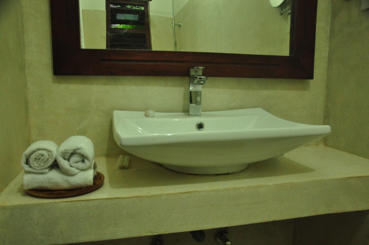 Butterfly Jewel Bed & Breakfast Unawatuna Ngoại thất bức ảnh