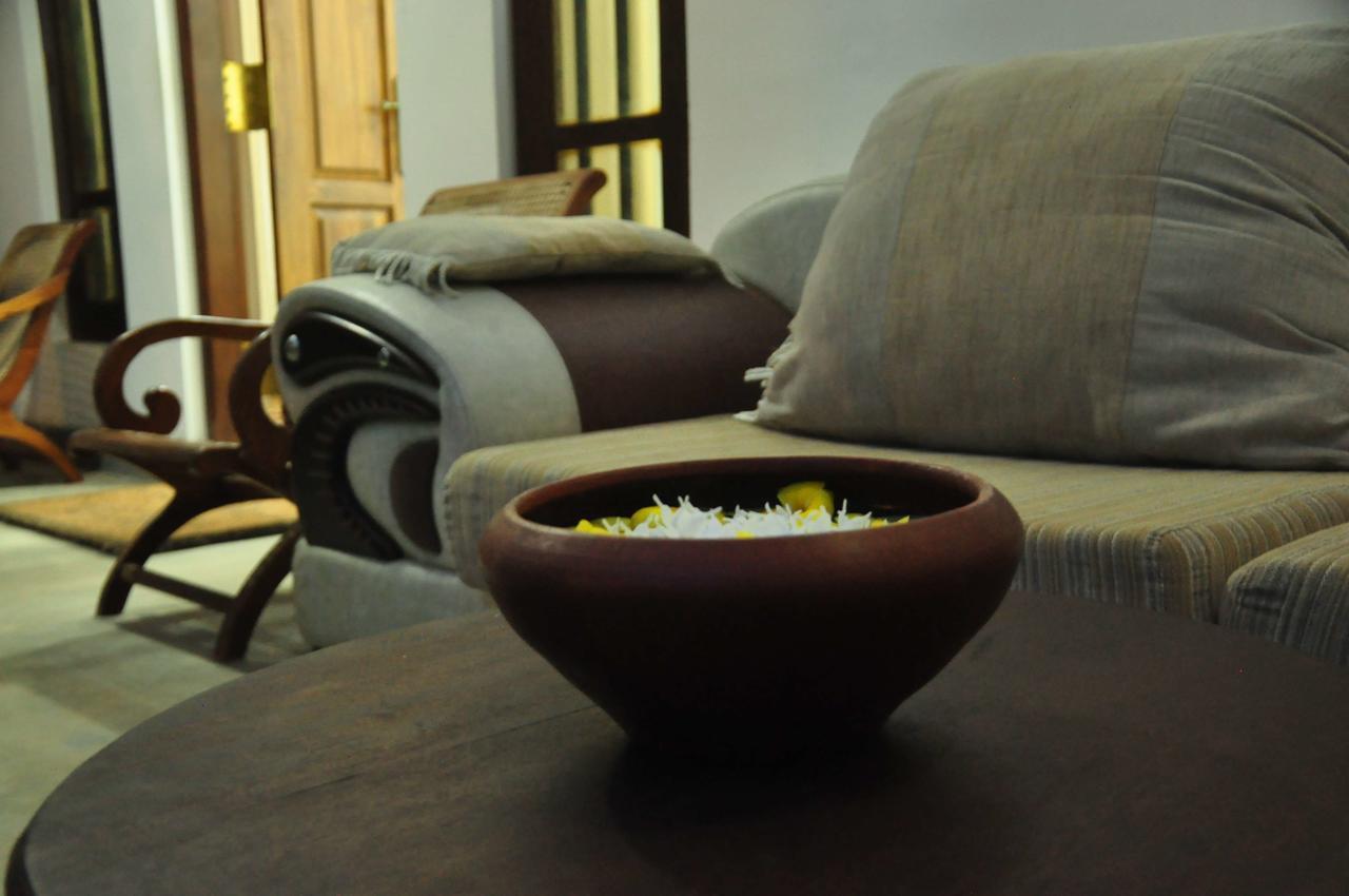 Butterfly Jewel Bed & Breakfast Unawatuna Ngoại thất bức ảnh
