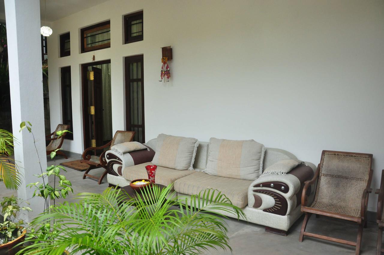 Butterfly Jewel Bed & Breakfast Unawatuna Ngoại thất bức ảnh
