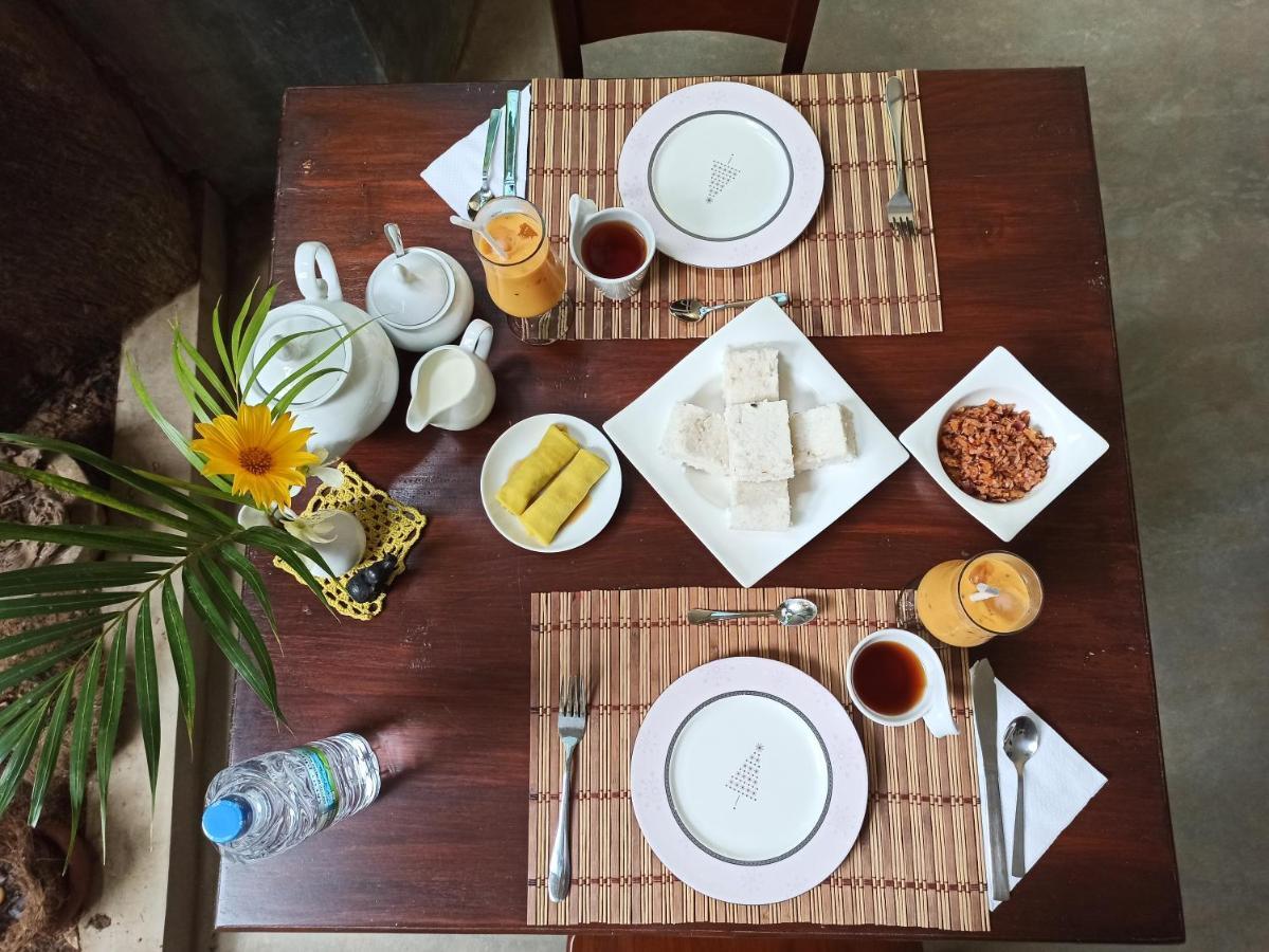 Butterfly Jewel Bed & Breakfast Unawatuna Ngoại thất bức ảnh