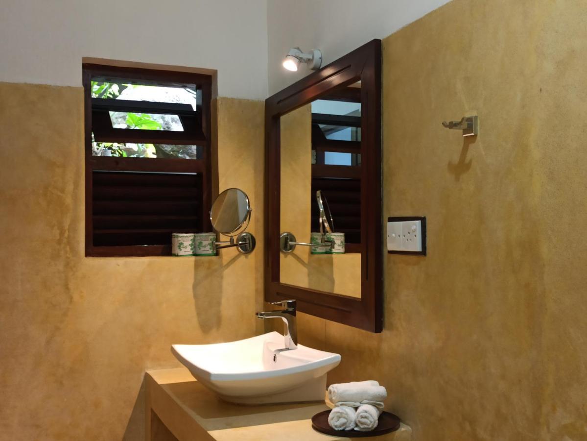 Butterfly Jewel Bed & Breakfast Unawatuna Ngoại thất bức ảnh